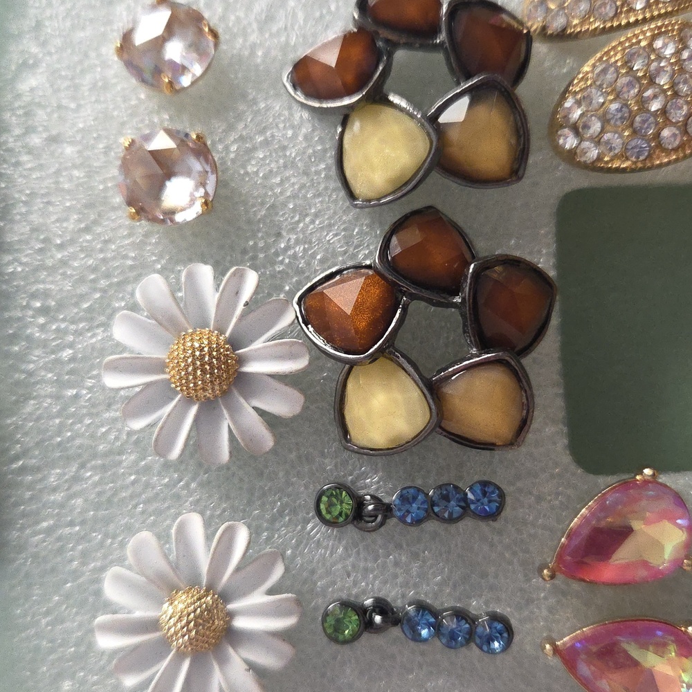 14 Set of Multi-Color Vintage & Modern Earrings Lot / Bundle - Picture 3 of 7